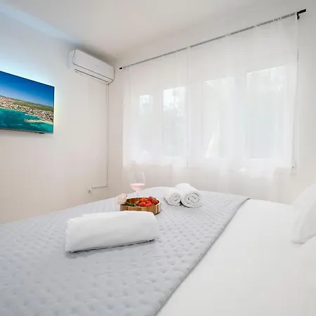 Sara's Fantasy Apartment Vodice