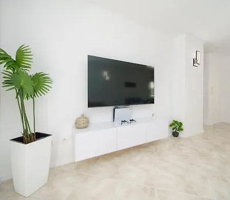 Sara's Fantasy Apartment *