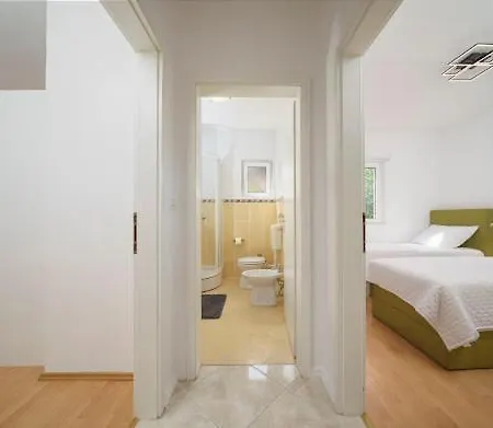 Sara's Fantasy Apartment Vodice